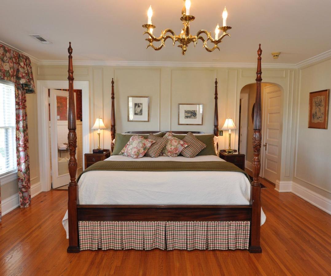 Bluff View Inn — photo 1