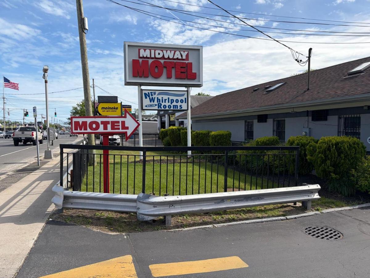Midway Motel — photo 1