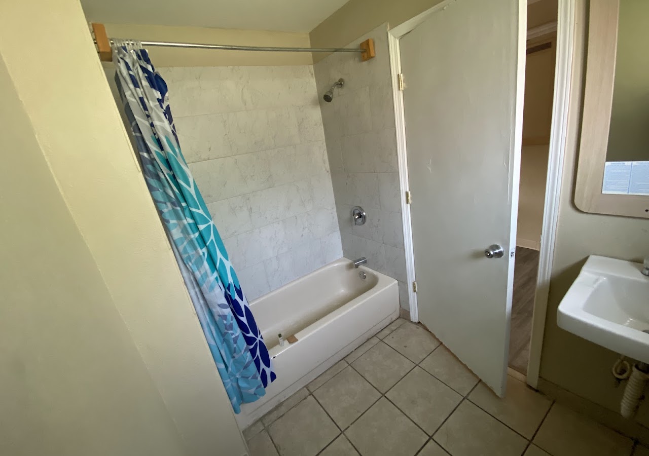 University Lodge — photo 3