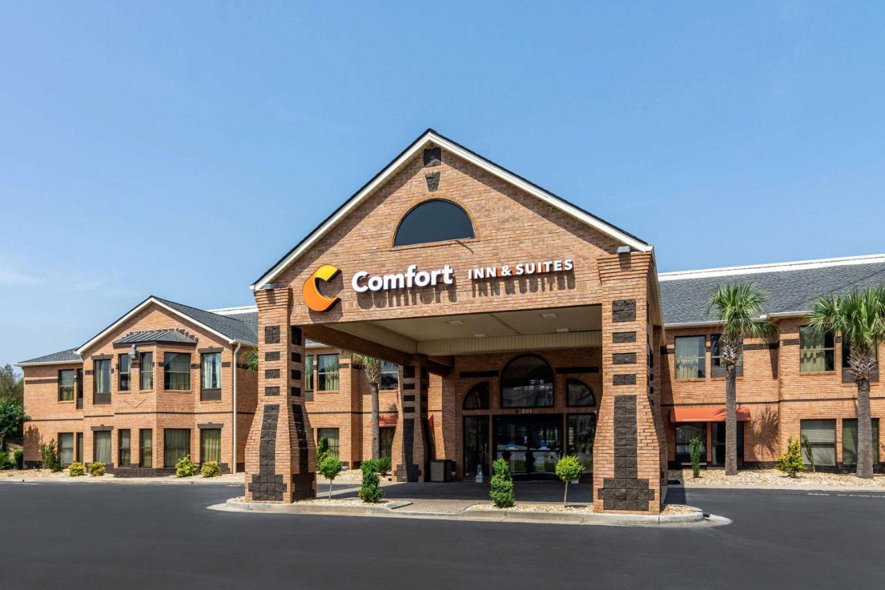 Guest House Inn & Suites — photo 1