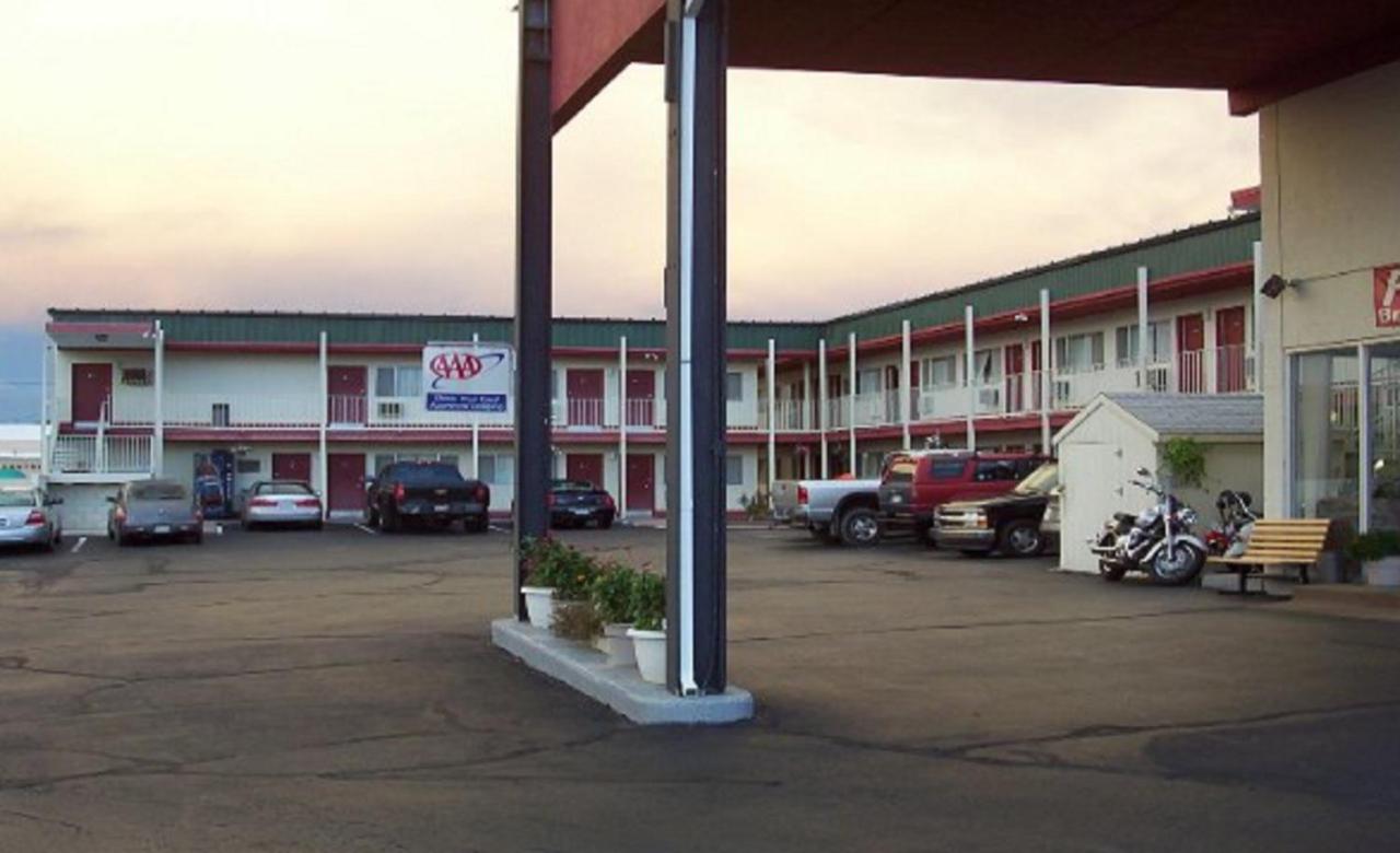 Stagecoach Motel — photo 1