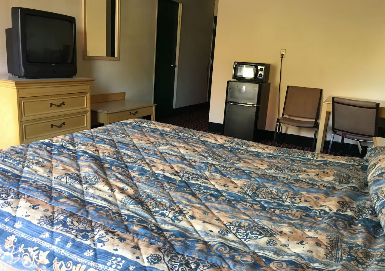 Quality Quarters Inn — photo 3