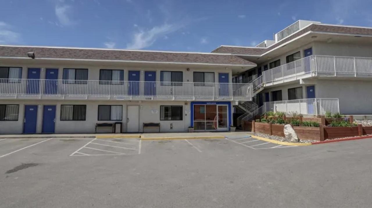 Topper Motel — photo 1