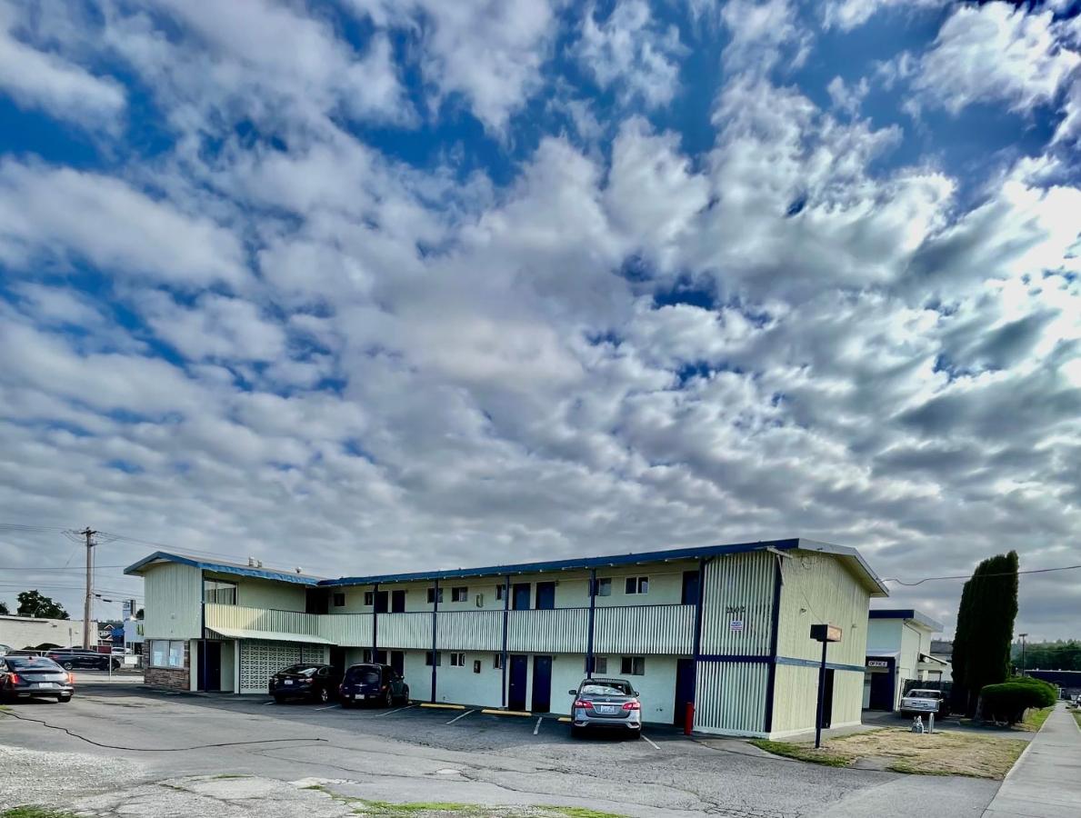 Royal A Motel — photo 1