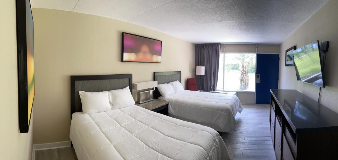 Econo Lodge Jennings — photo 1