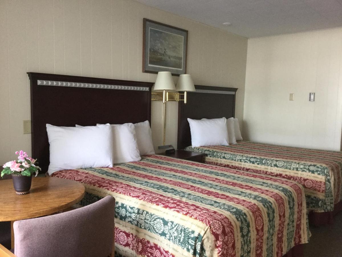 Inn Town Motel — photo 1