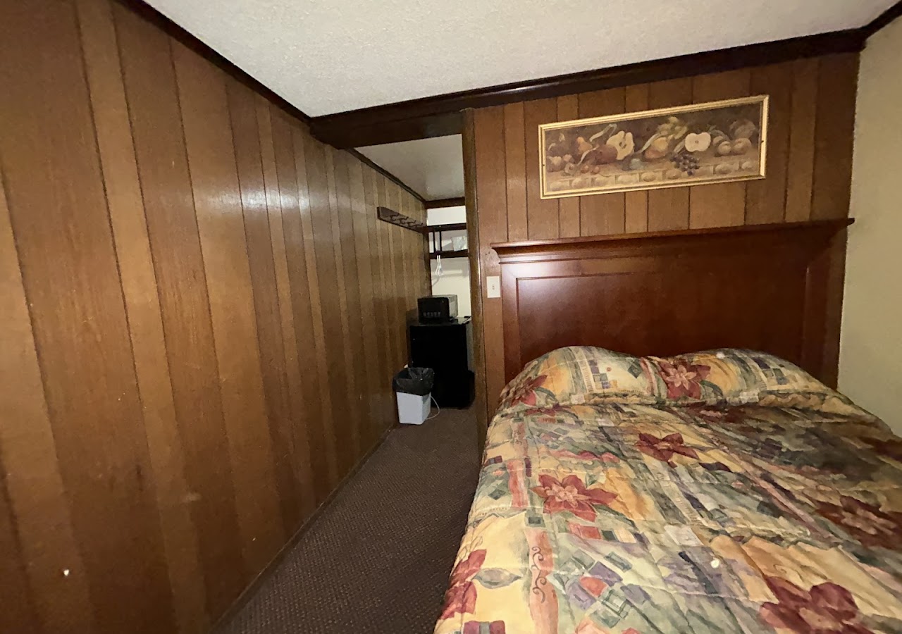 Plains Motel Trading Post Gift Shop & Ice Cream Parlor — photo 3
