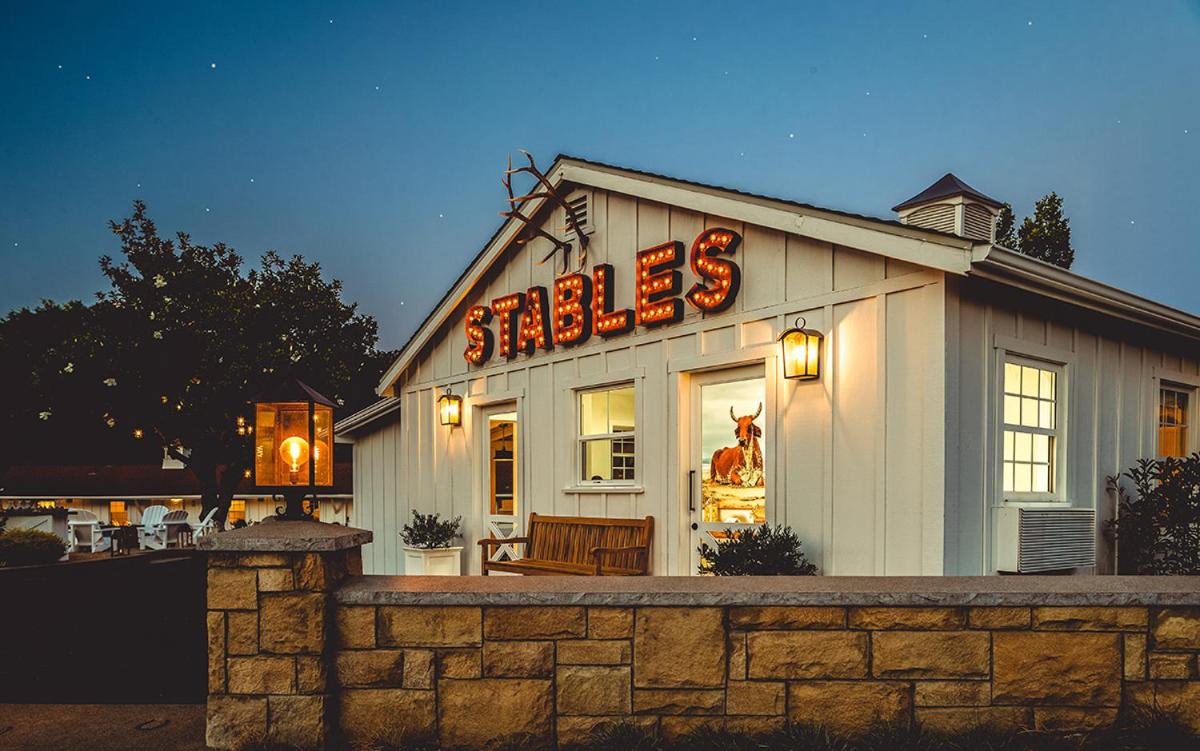 Stables Inn — photo 1