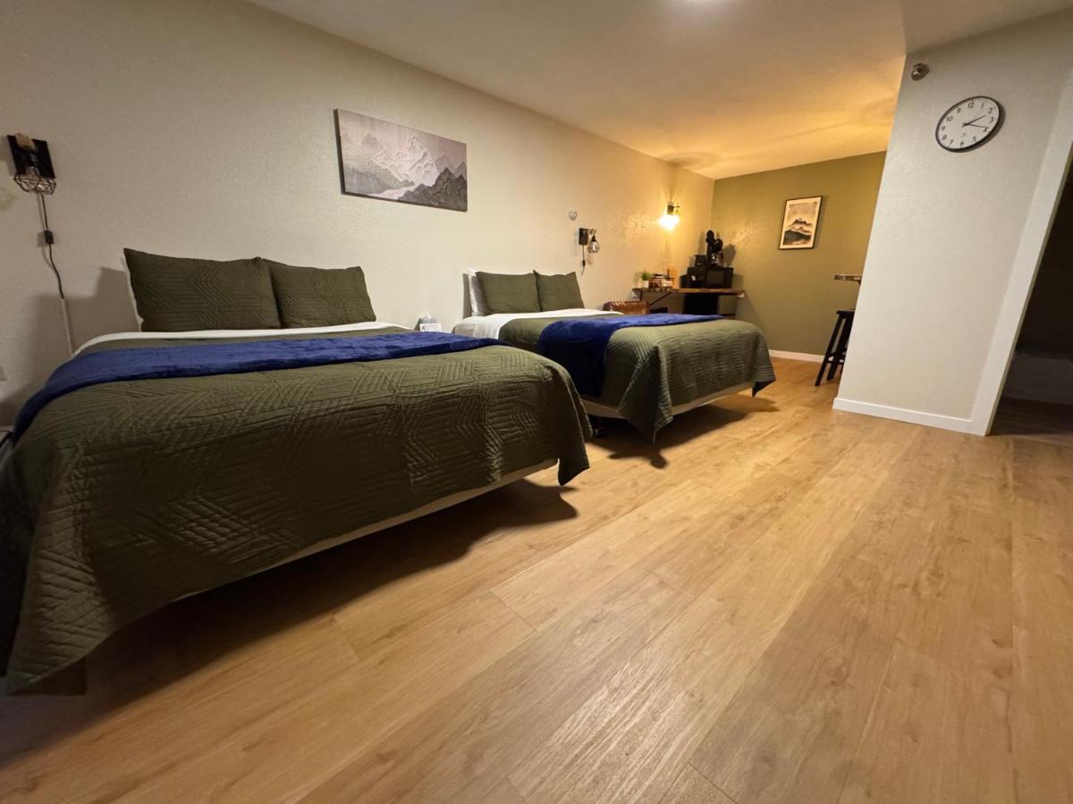 The Pioneer Motel — photo 1
