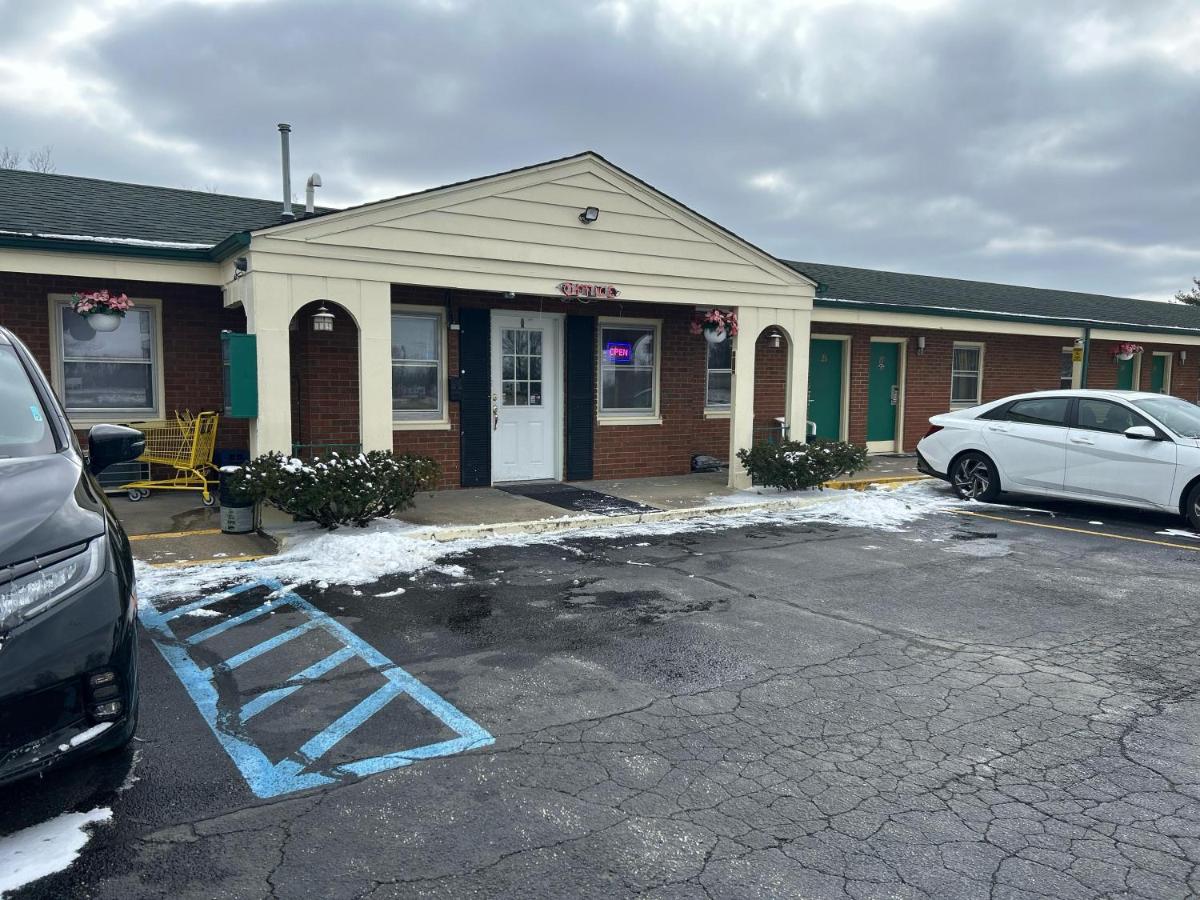 Hillcrest Motel — photo 1