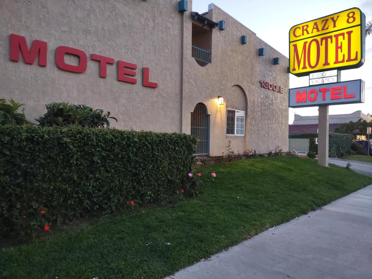 Crazy 8 Motel — photo 1