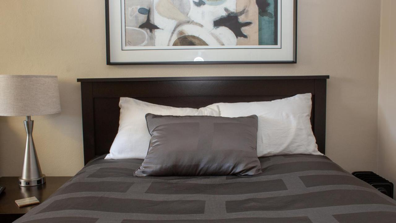 Mark III, INN & Suites — photo 1