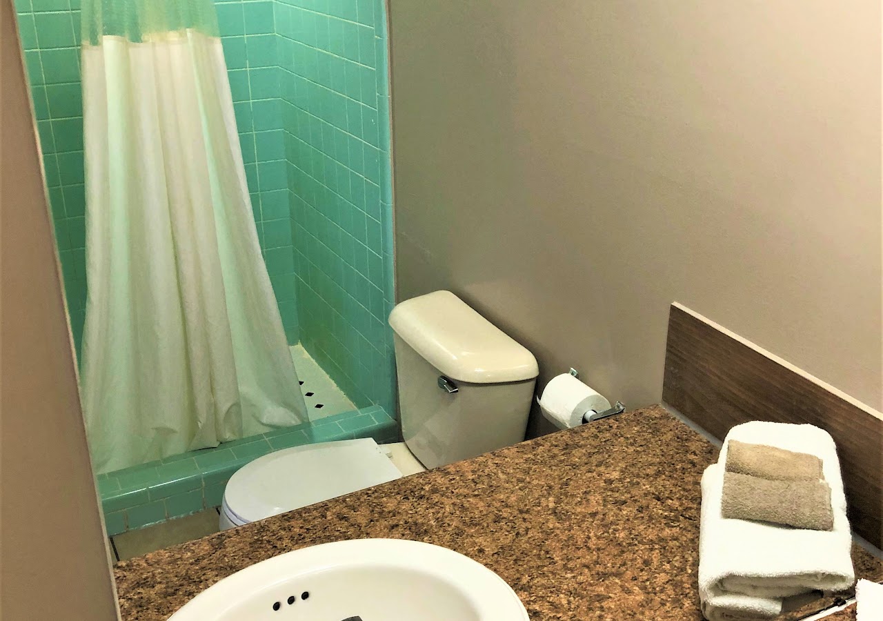 Country Meadow Inn — photo 3