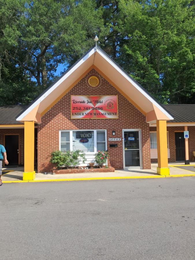 Riverside Inn Motel — photo 1