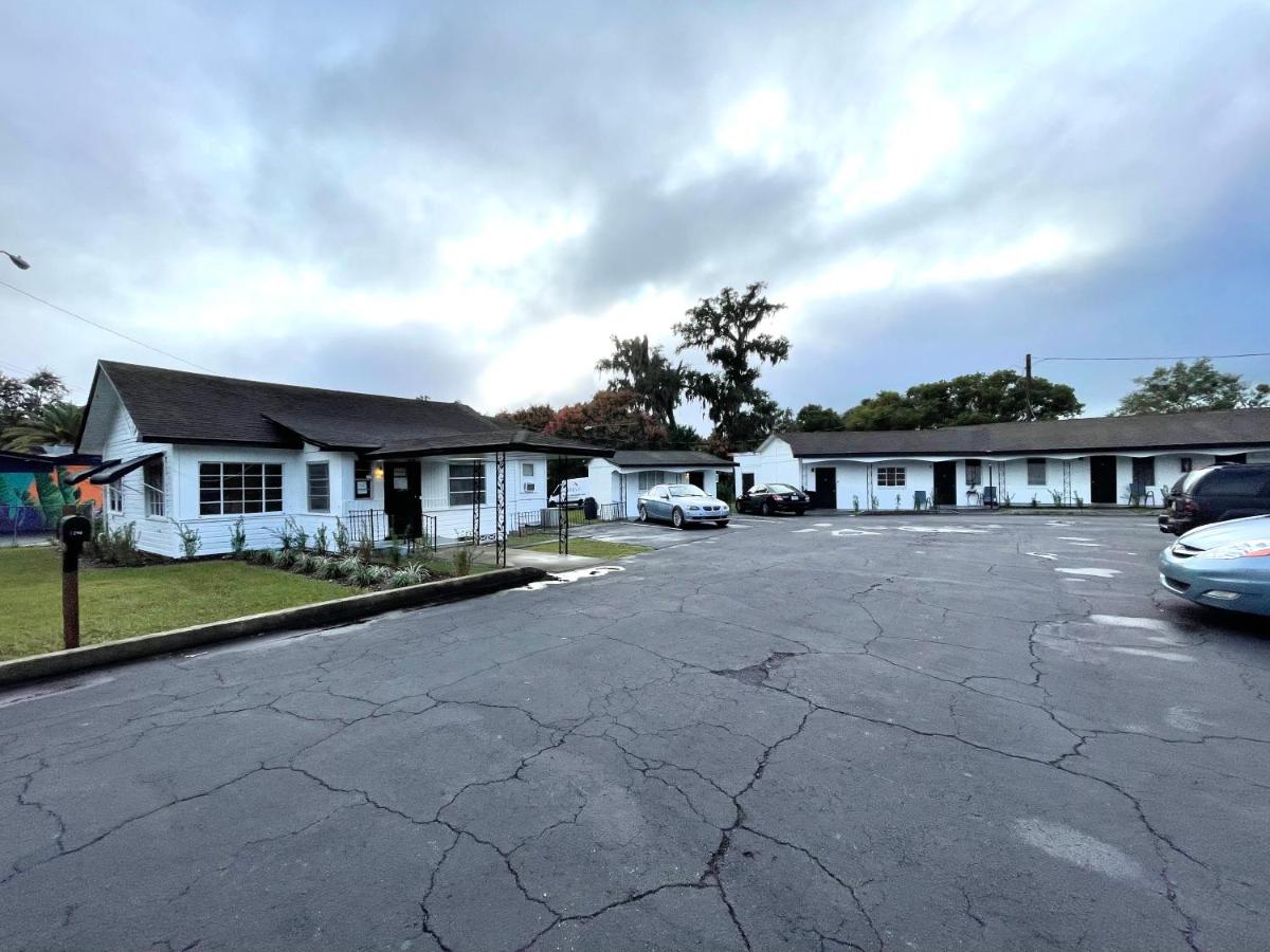 Blessing Motel — photo 1