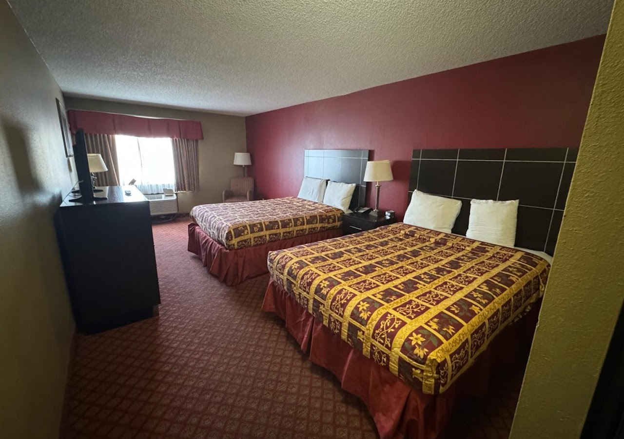 Coratel Inn & Suites by Jasper Santa Fe OKC — photo 2