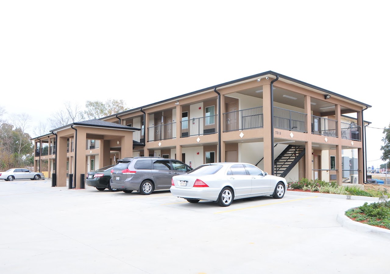 Paradise Inn & Suites — photo 3