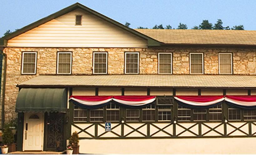 Mountain Creek Tavern, Mount Holly Springs — photo 1