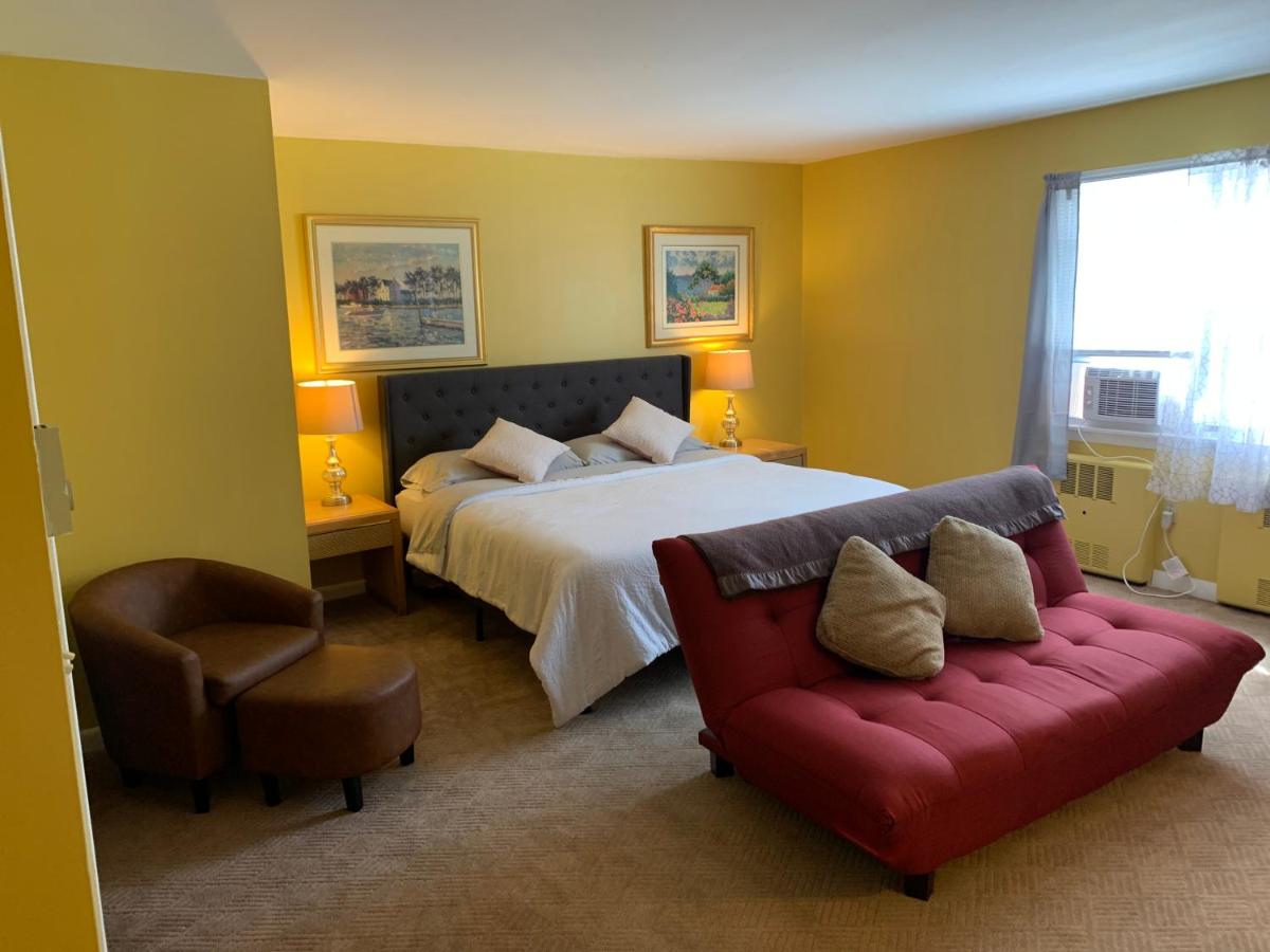 Grand Lake Hotel — photo 1