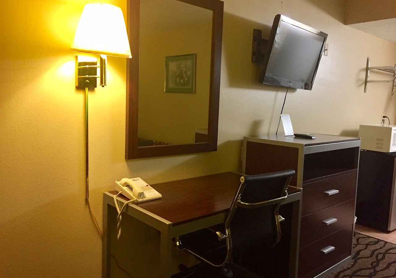 Thunderbird Inn — photo 1