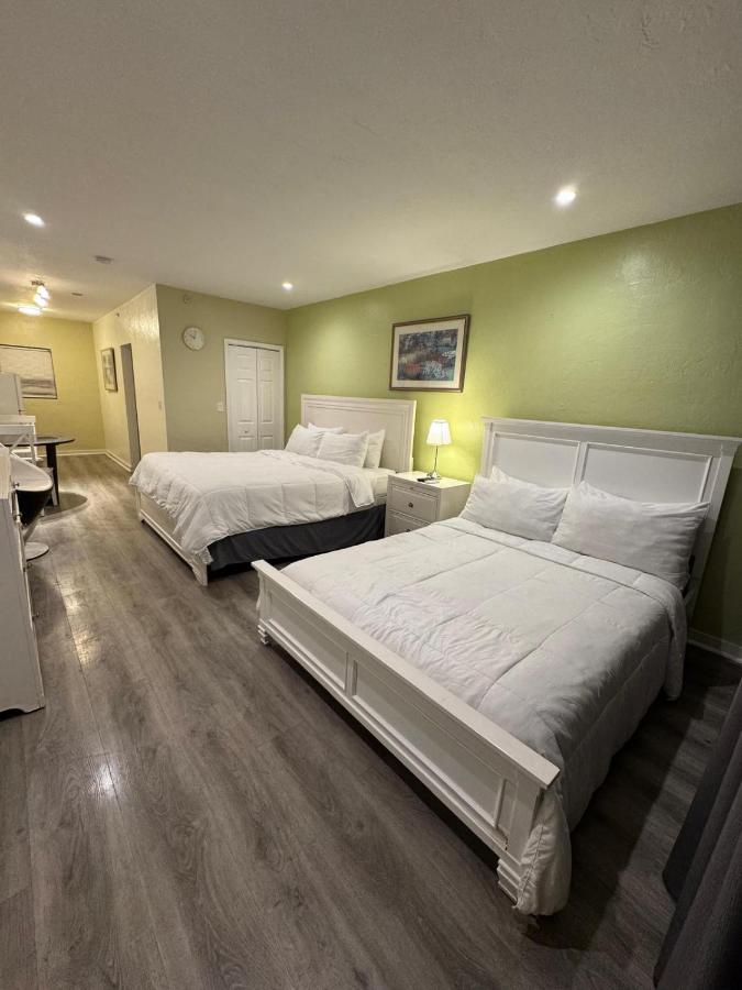 Stardust Hotel — photo 1