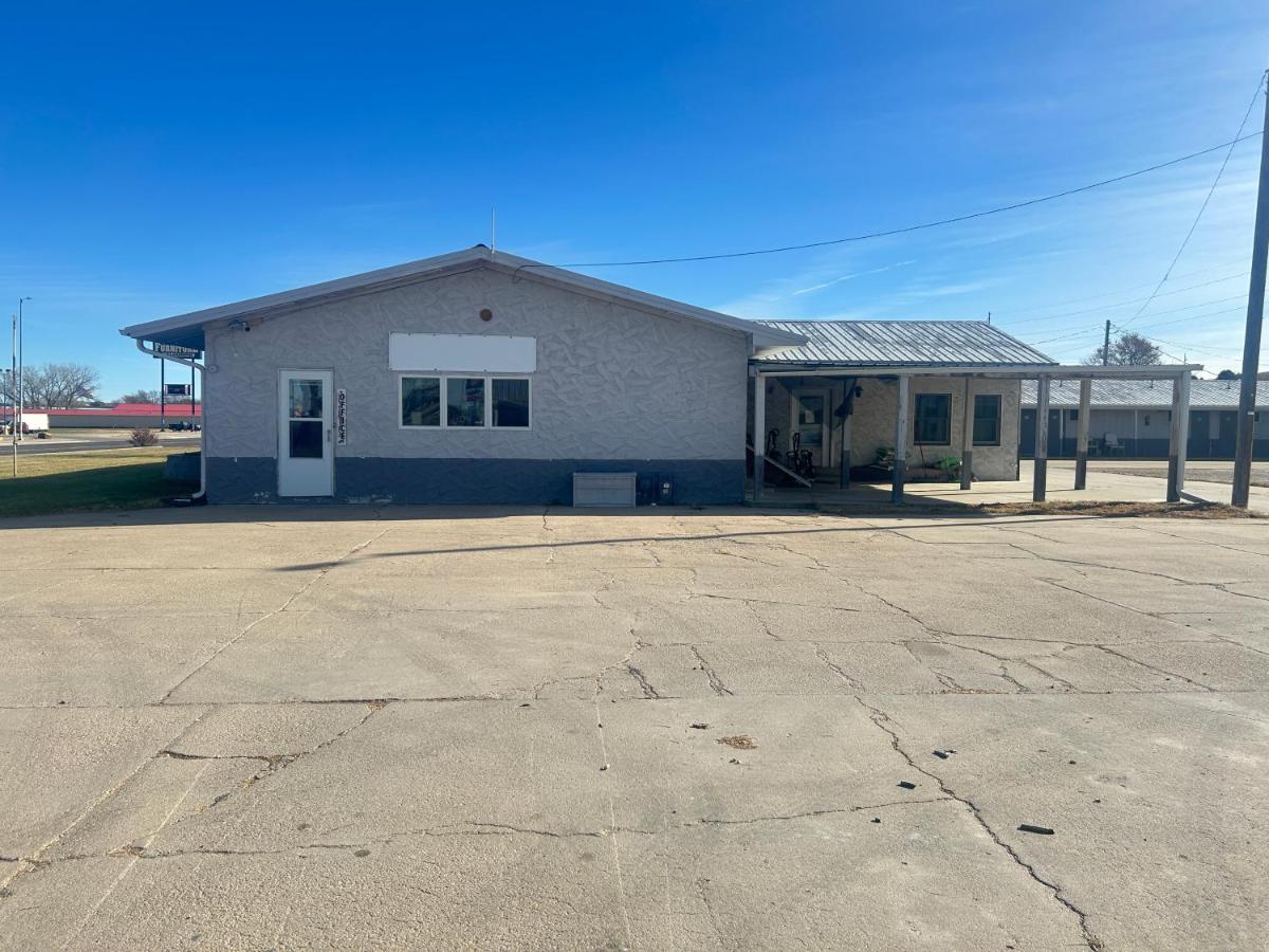 Gateaway Motel Broken Bow NE — photo 1