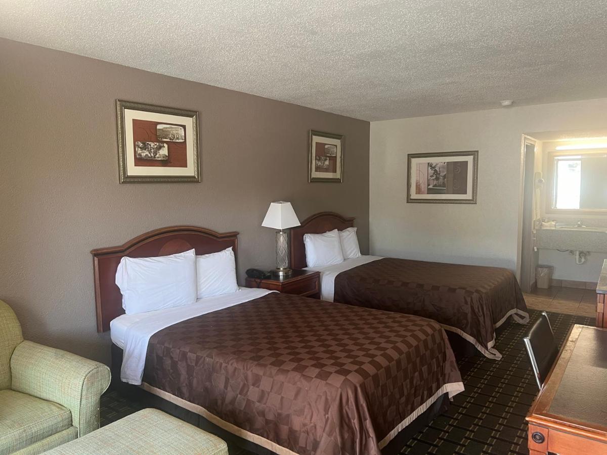 American Inn — photo 1