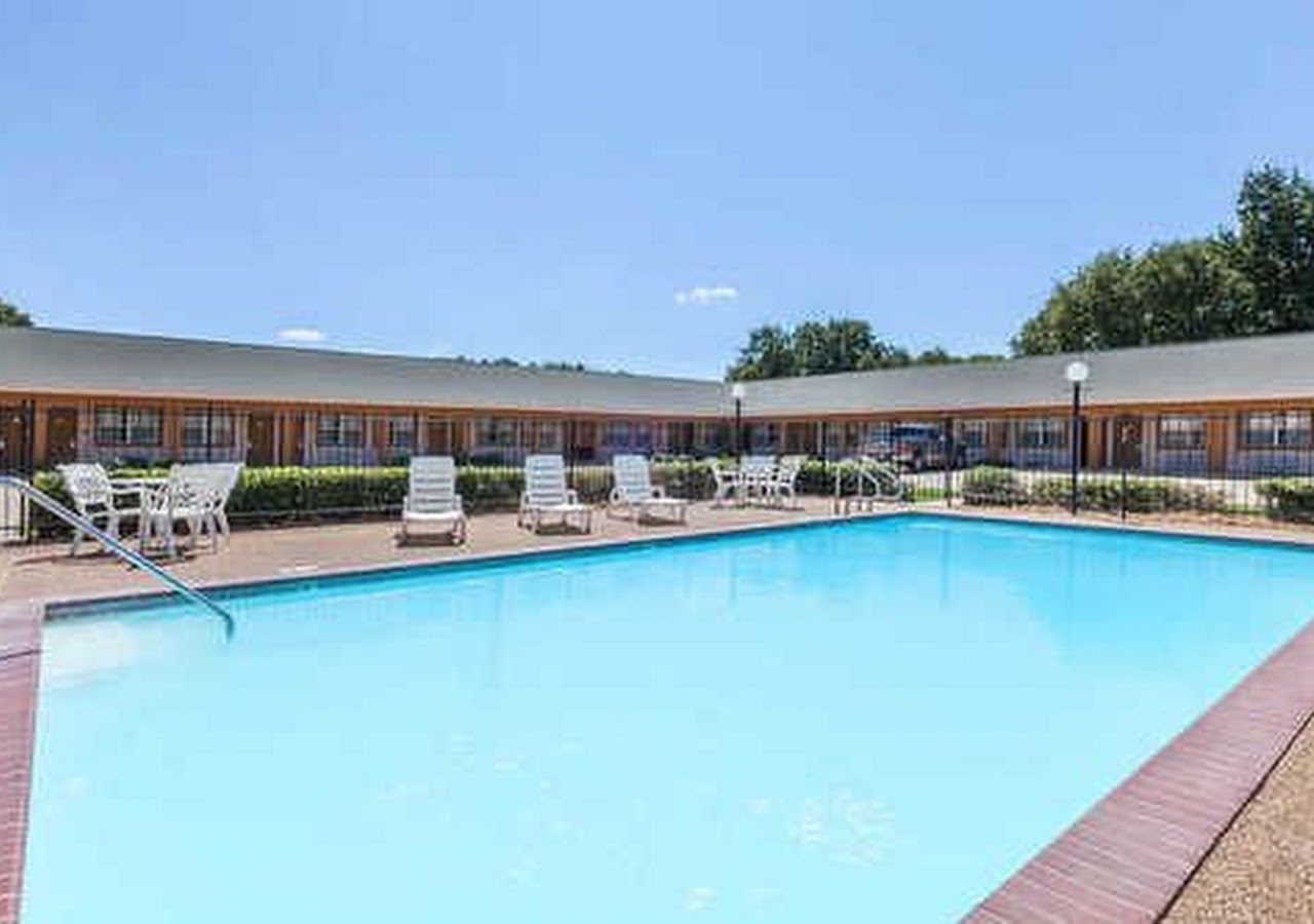 Gun Barrel Executive Inn — photo 3