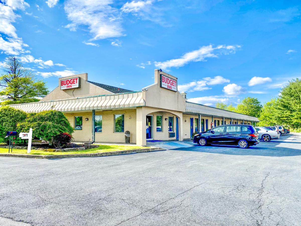 Budget Inn New Cumberland — photo 1