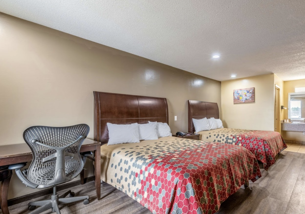Southern Inn and Suites — photo 2