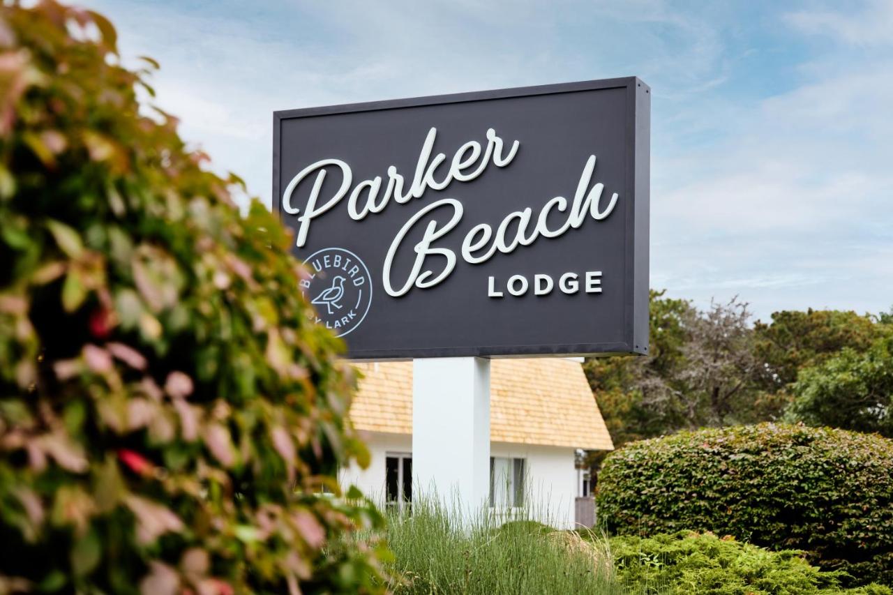 Parker Beach Lodge — photo 1