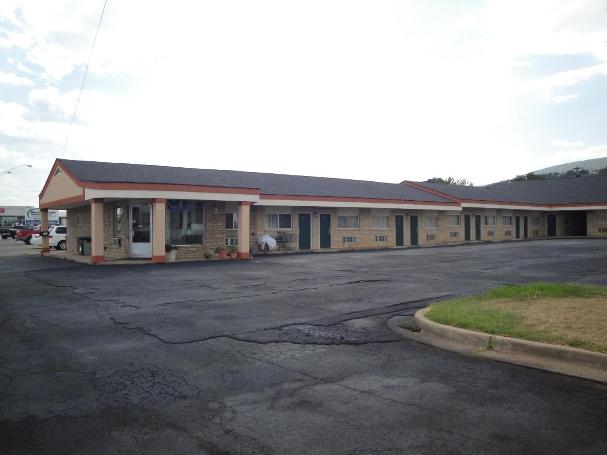 Economy Inn — photo 1