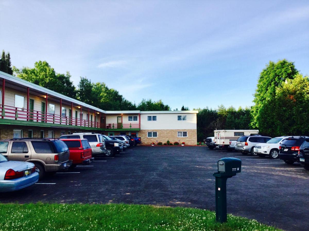 Cedars Motel — photo 1