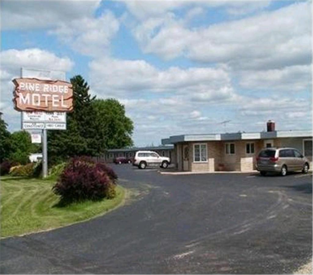 Pine Ridge Motel — photo 1