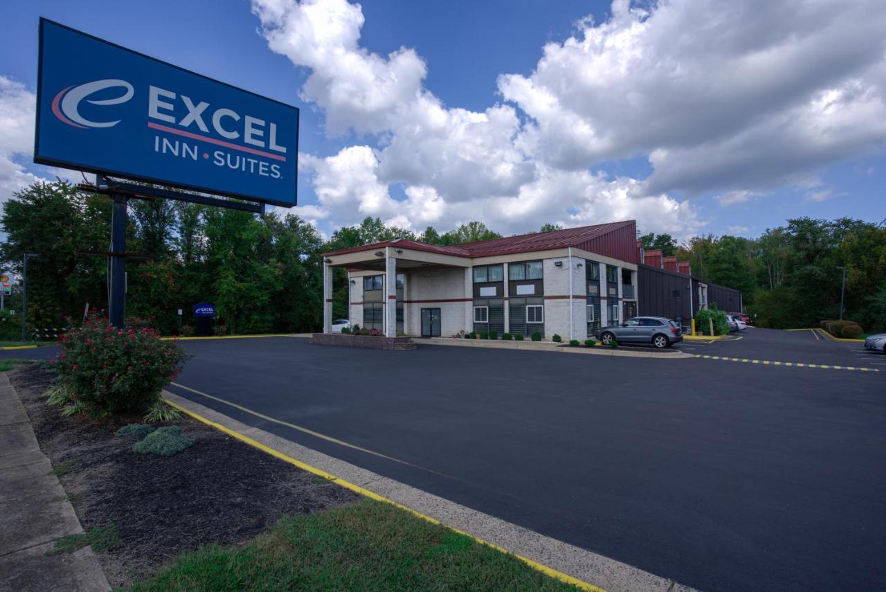 Excel Inn & Suites — photo 1