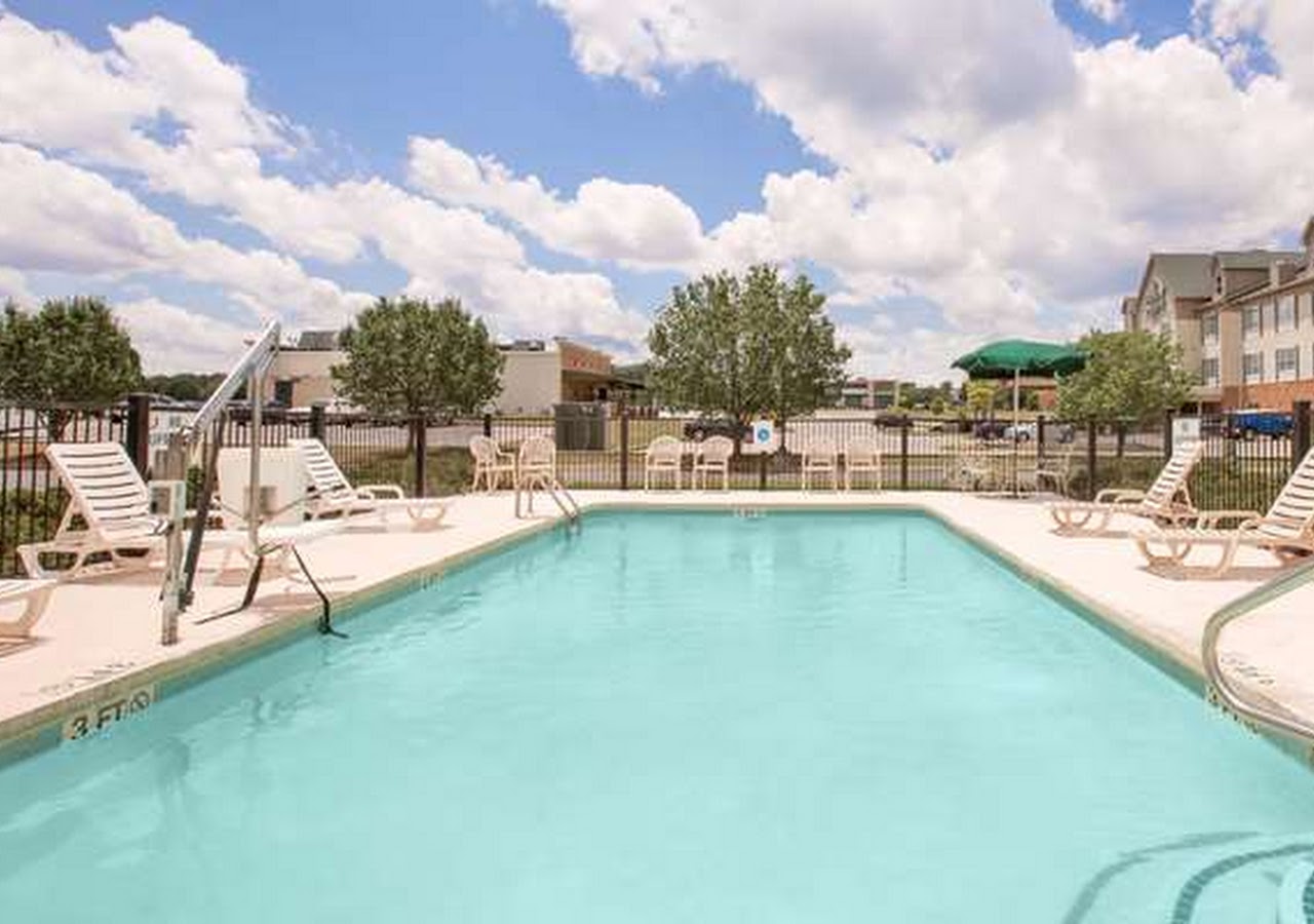 BONITA LAKES INN MERIDIAN — photo 3