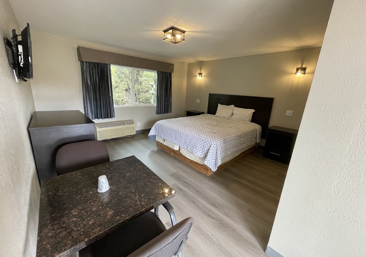 VILLA INN ANAHEIM — photo 2