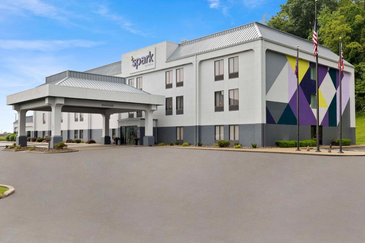 Spark By Hilton Newcomerstown — photo 1