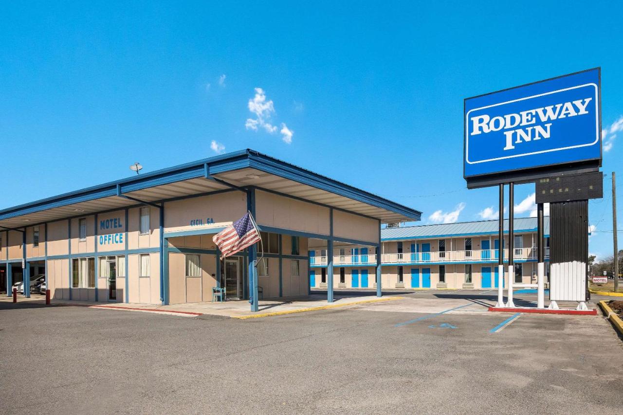 Rodeway Inn Cecil — photo 1