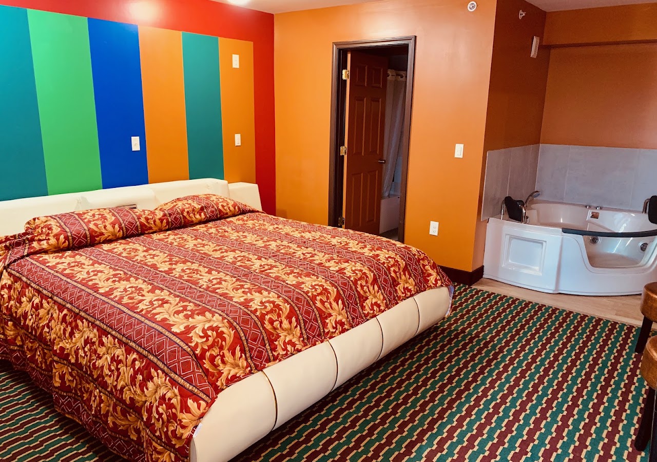 Motor City Inn & Suites — photo 1