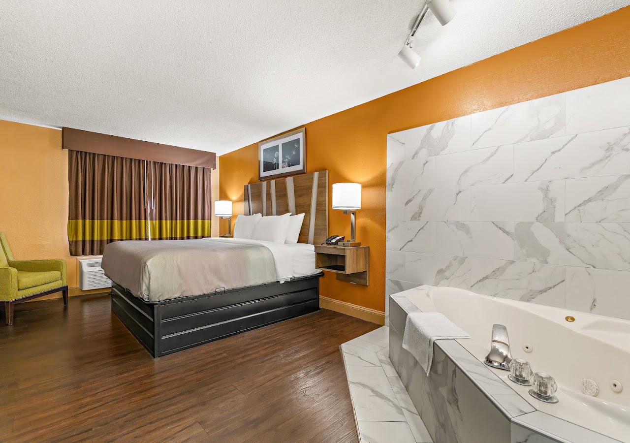 Corinth Inn & Suites — photo 2