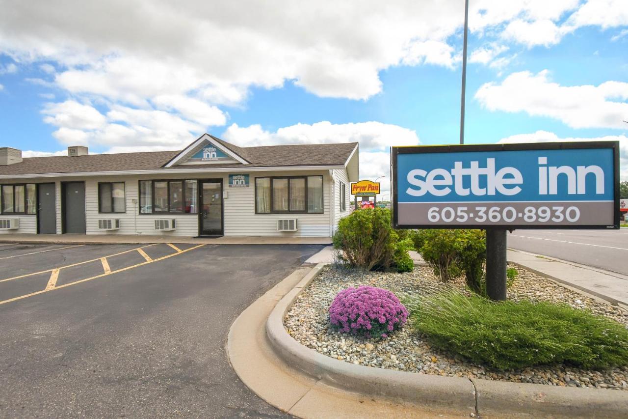 Settle Inn — photo 1