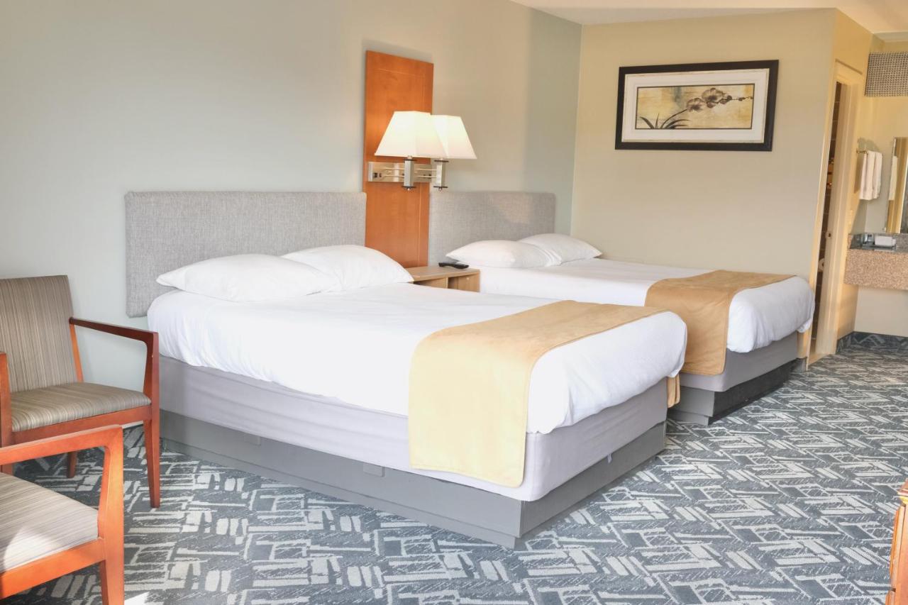 Regency Inn — photo 1
