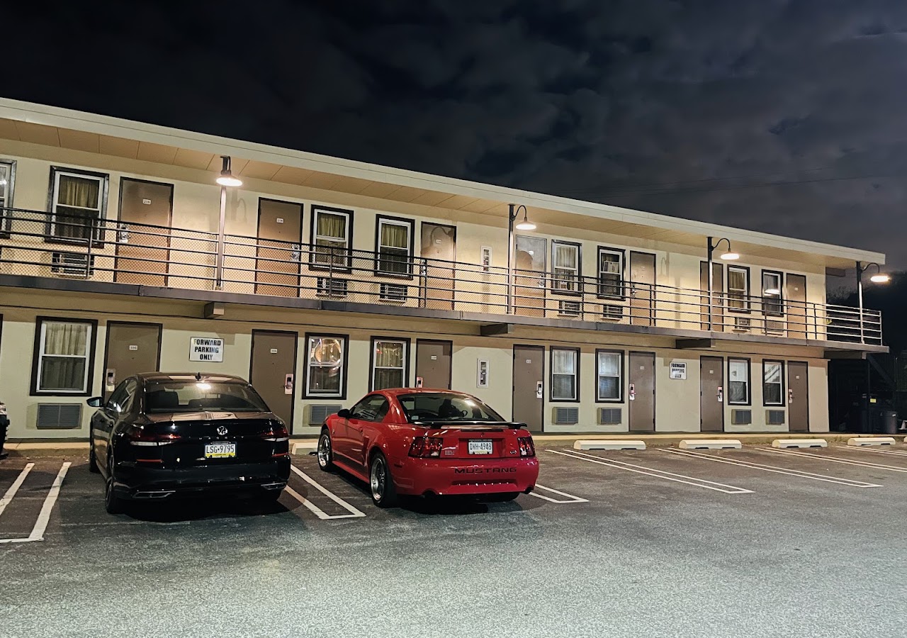 Trolley Stop Motel Media/Philadelphia — photo 1