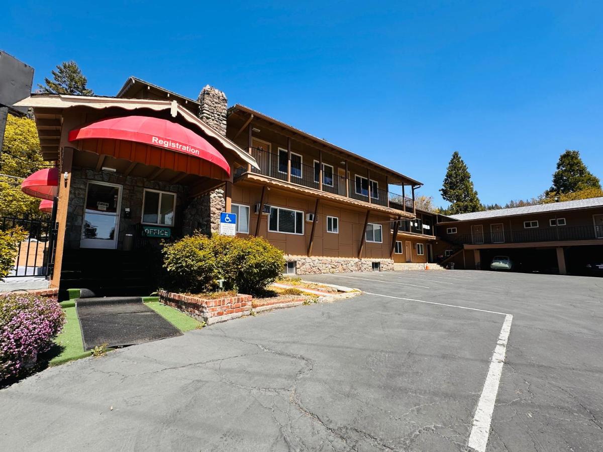 The Cottage Inn at Mount Shasta — photo 1