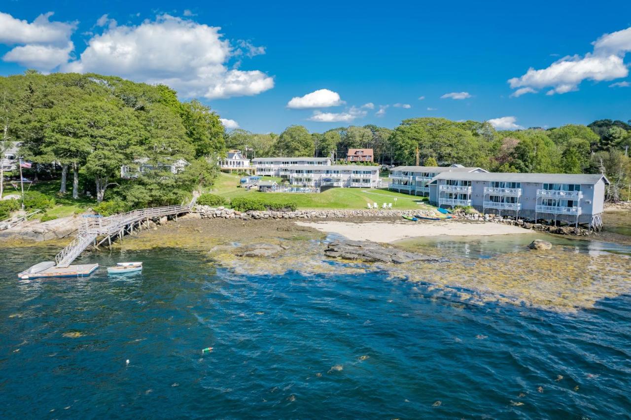 Smuggler's Cove Inn — photo 1