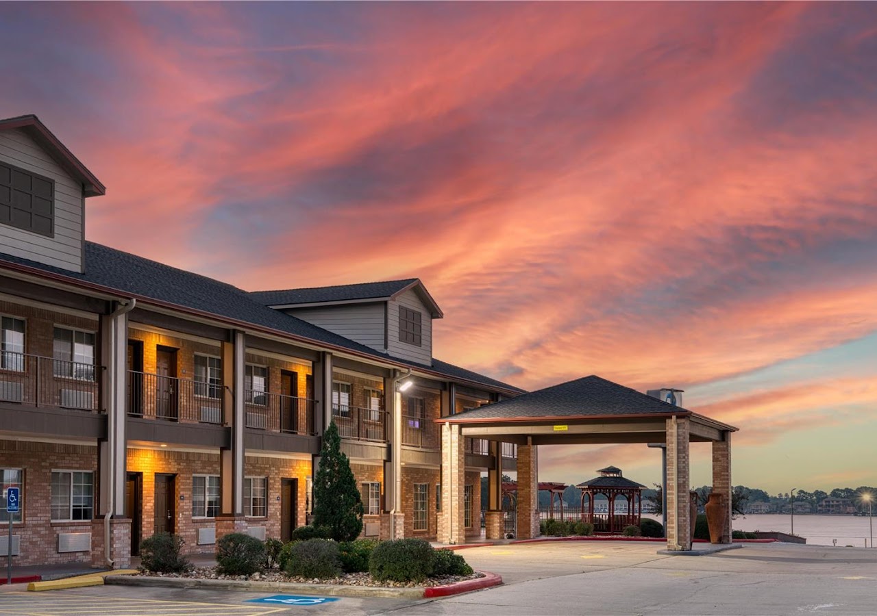 Sweetwater at Lake Conroe — photo 1