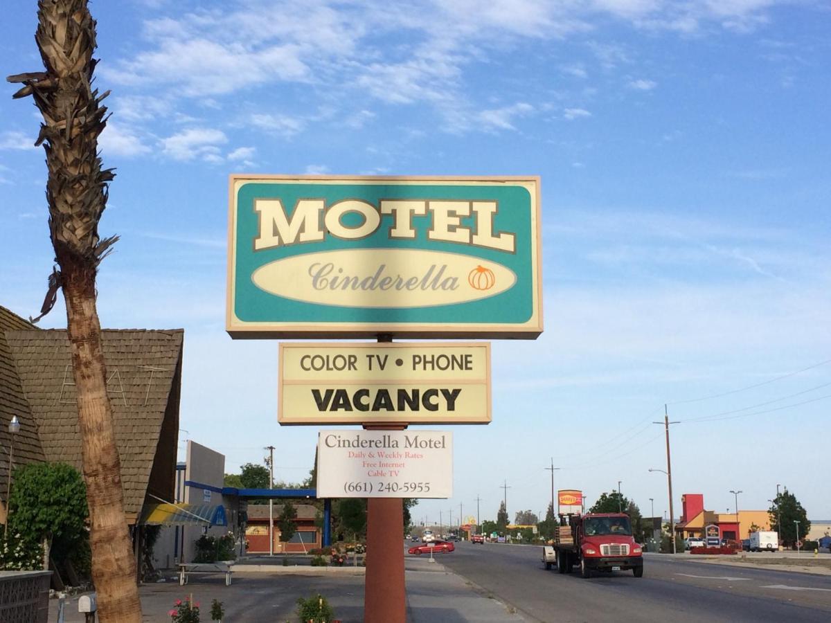 CINDERELLA MOTEL — photo 1