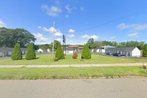 Colonial Inn & Suites — photo 1