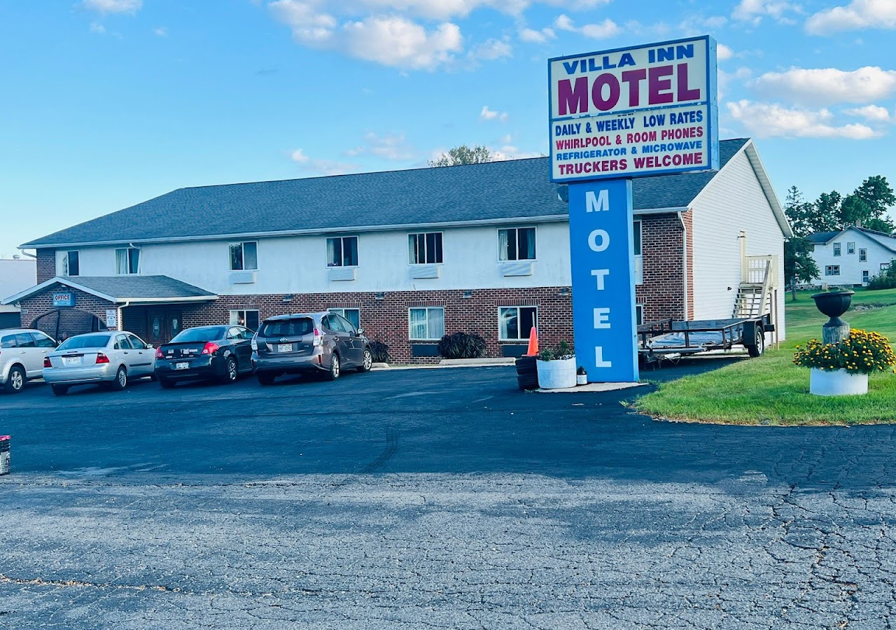 Villa Inn Motel Near Hwy 12 WI Capital O — photo 1